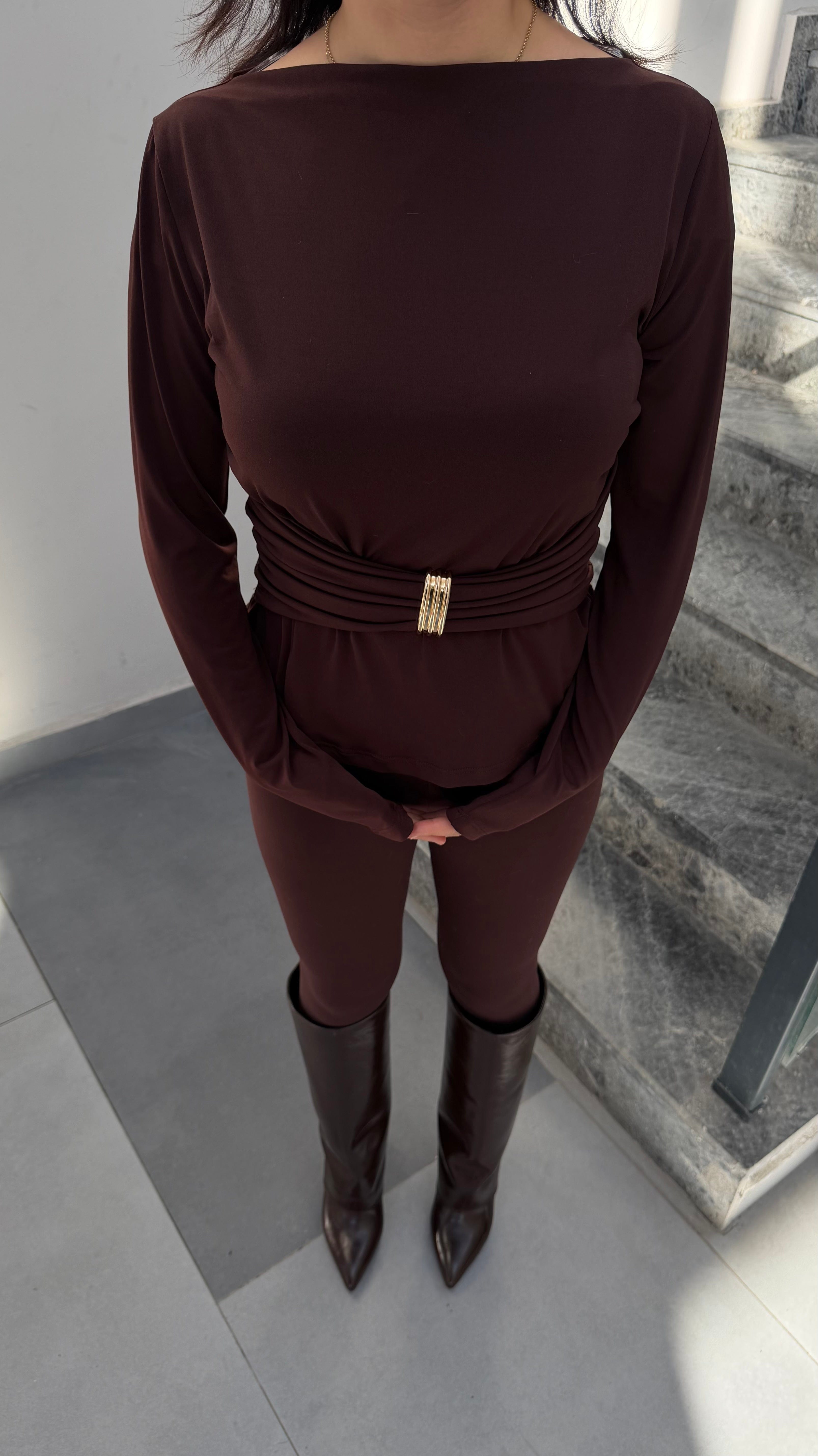 Kayık Yaka Uzun Kollu Bluz -Kahverengi