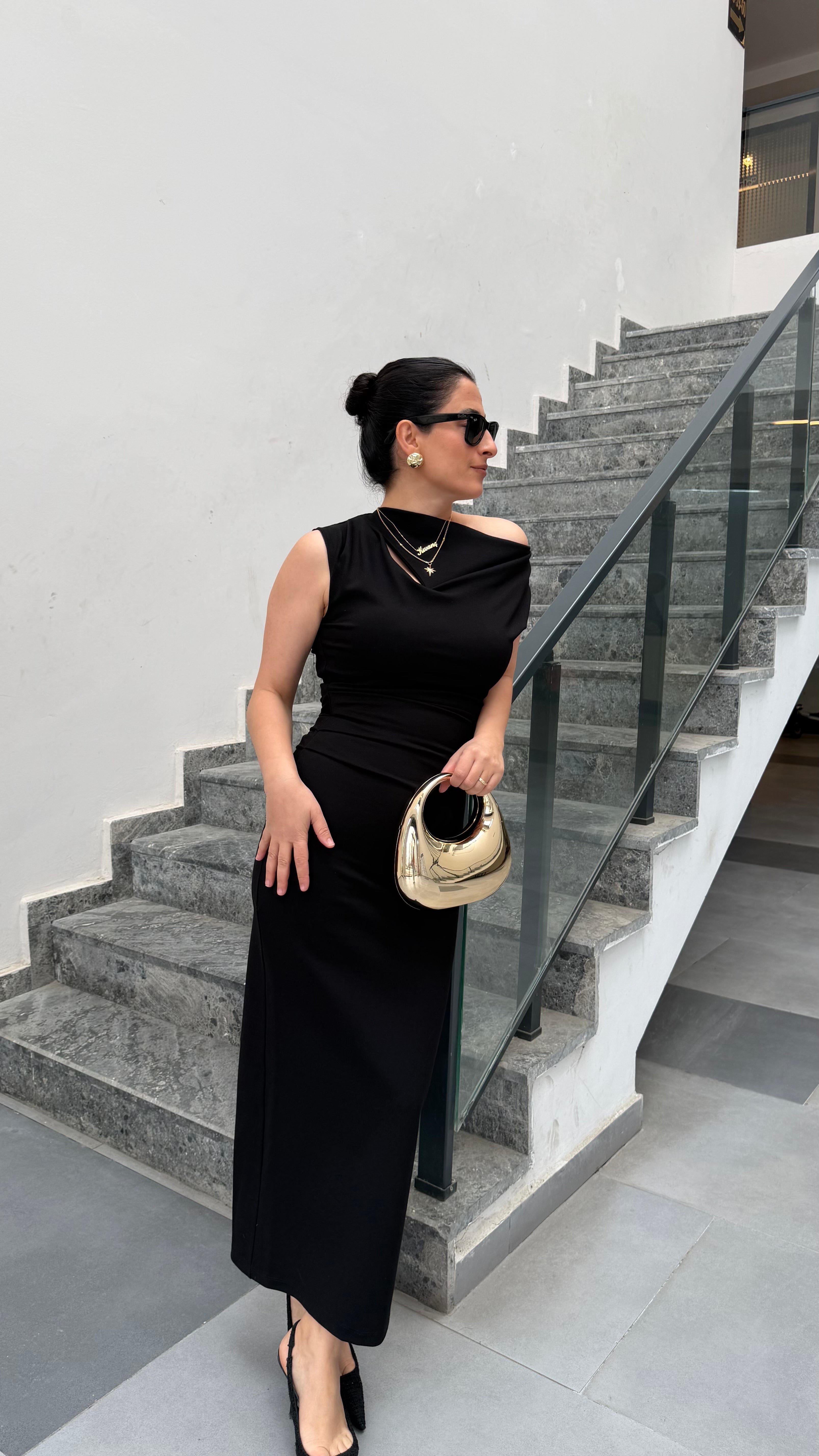 Omuz Detaylı Crep Elbise - siyah