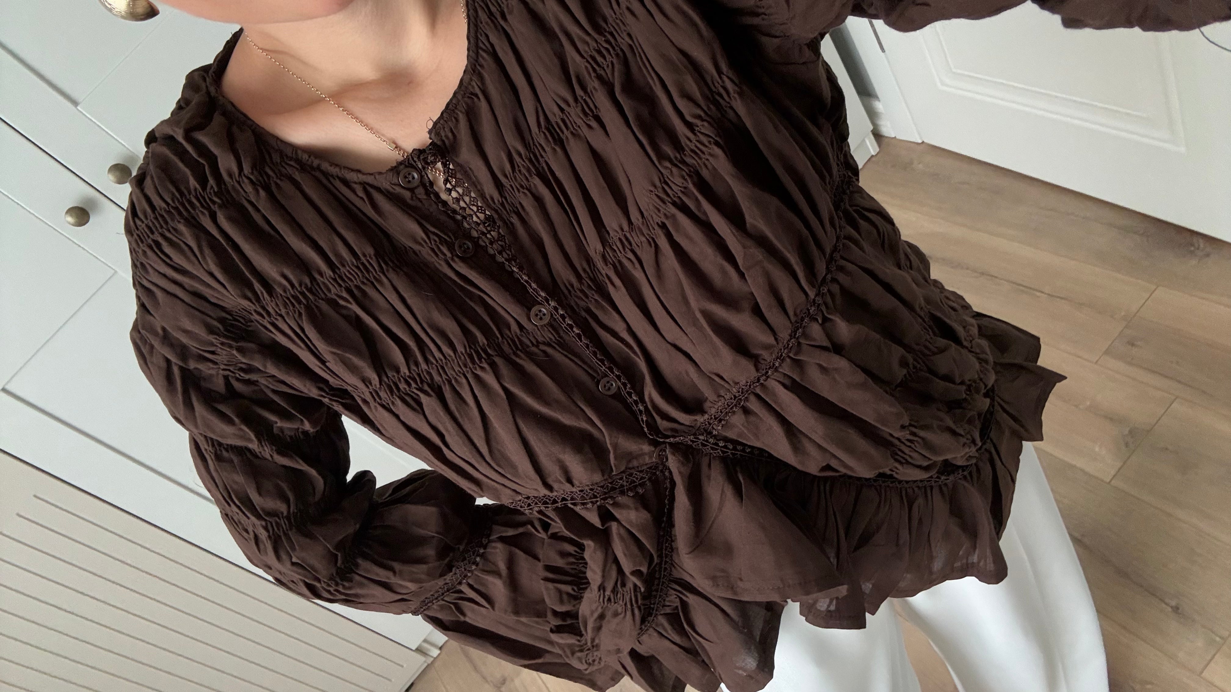 FIRFIR DETAYLI PİLİSELİ GÖMLEK-KAHVE