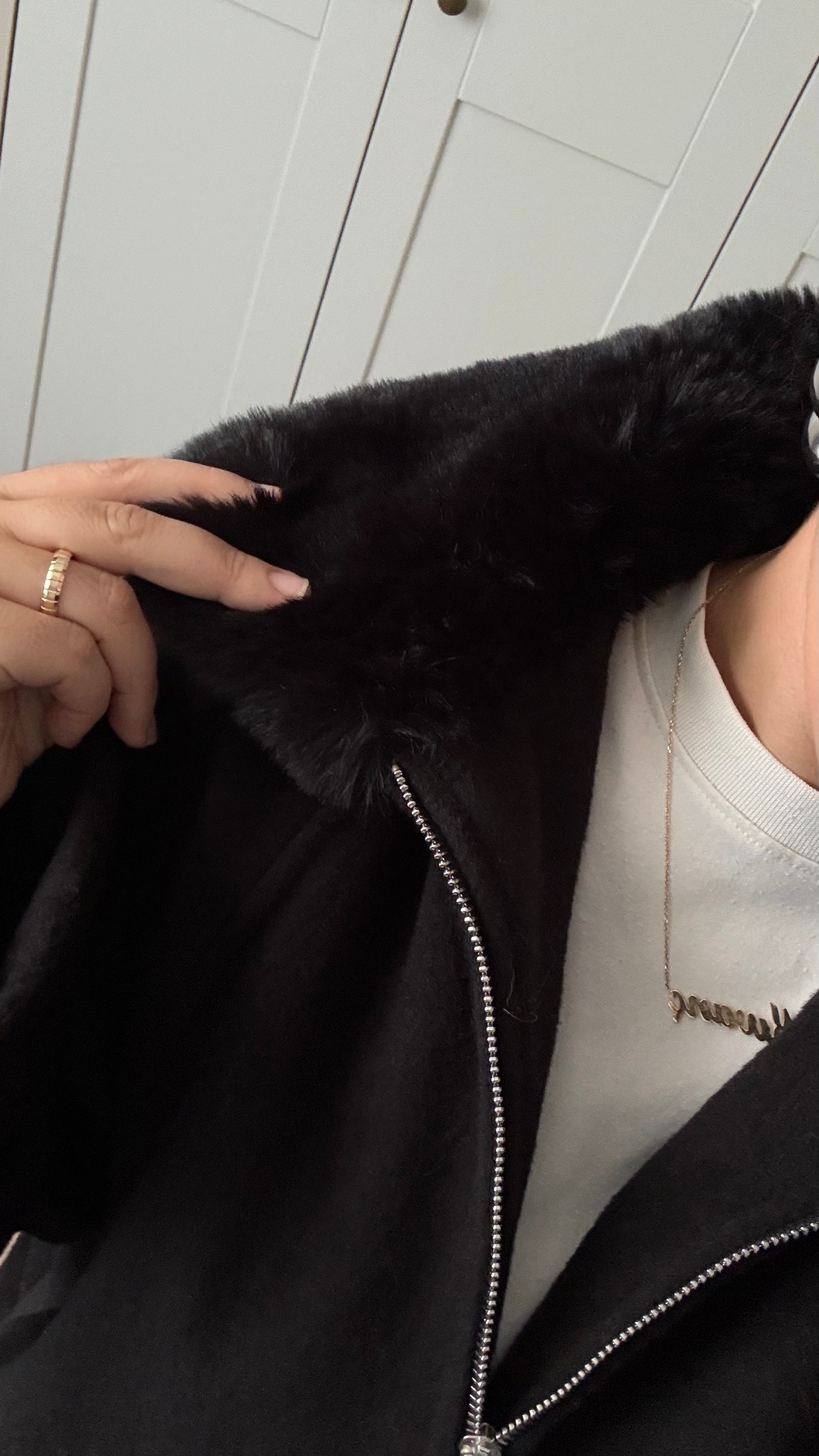 KÜRK YAKALI KAŞE MONT SİYAH