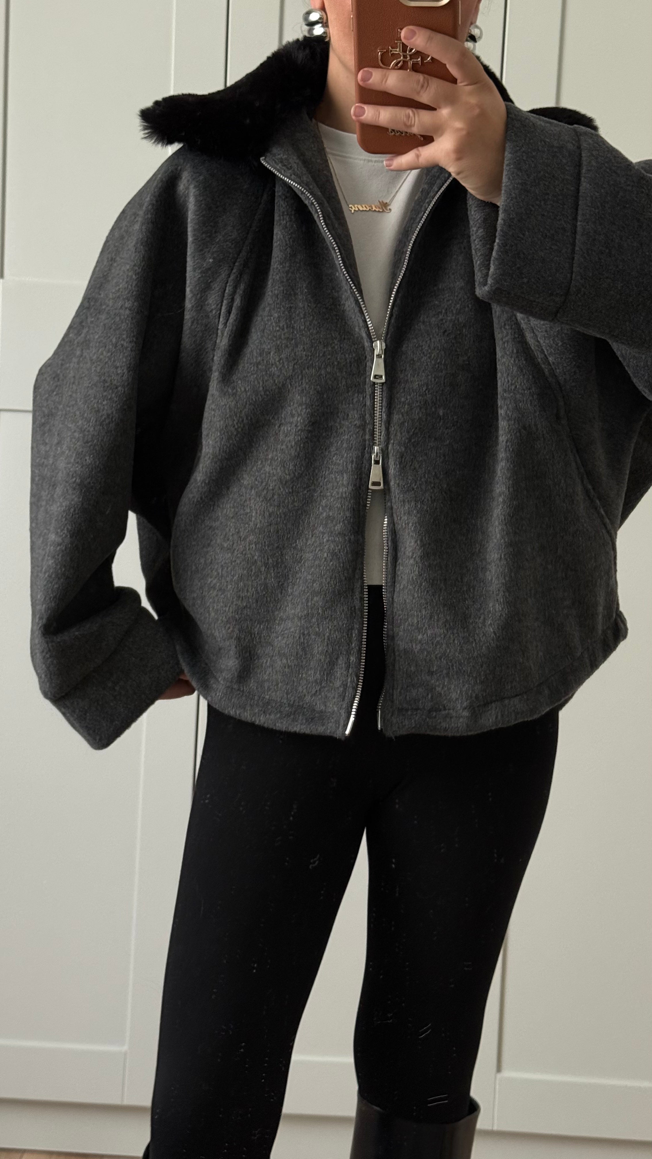 KÜRK YAKALI KAŞE MONT ANTRASİT