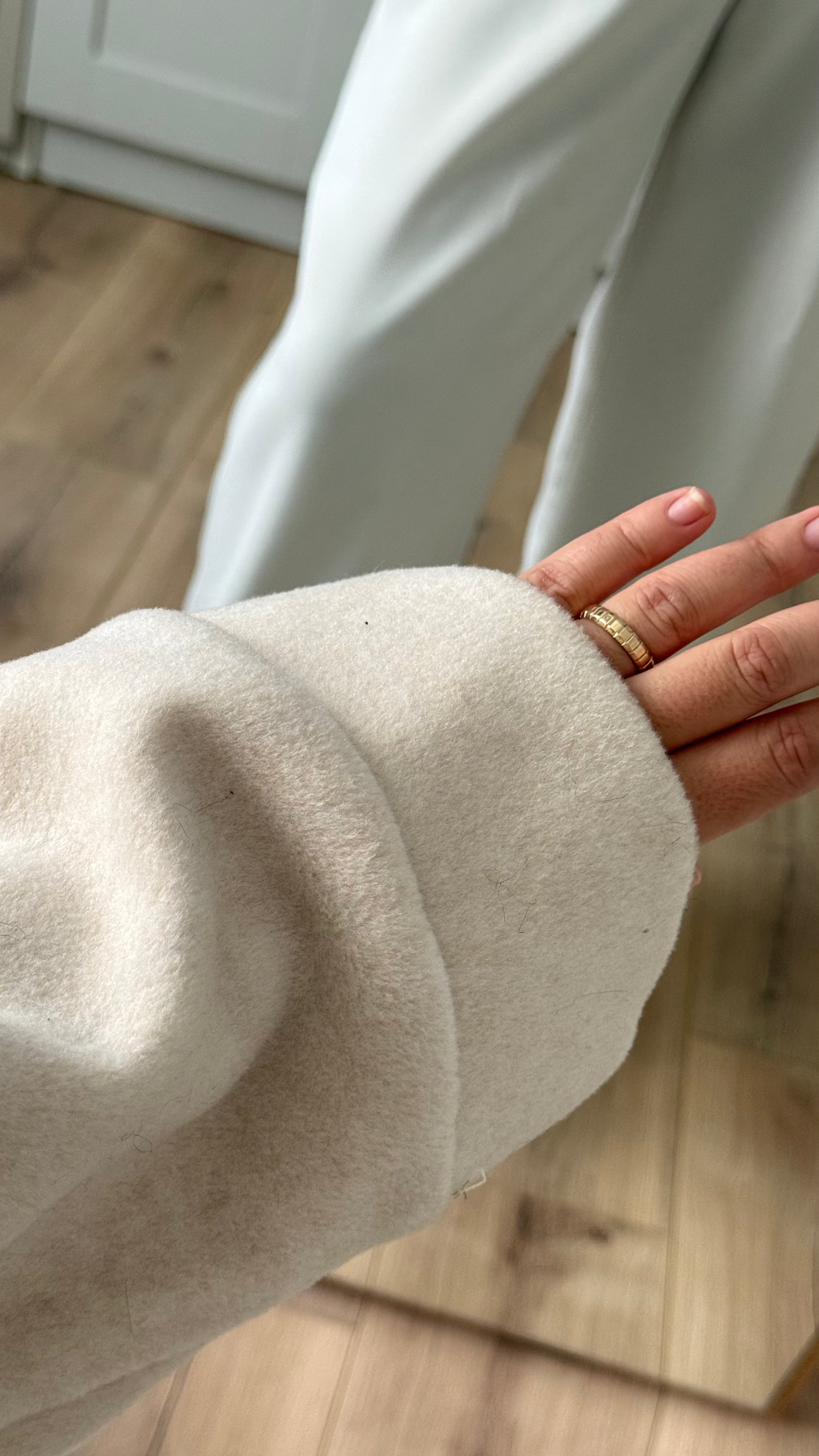 KÜRK YAKALI KAŞE MONT EKRU