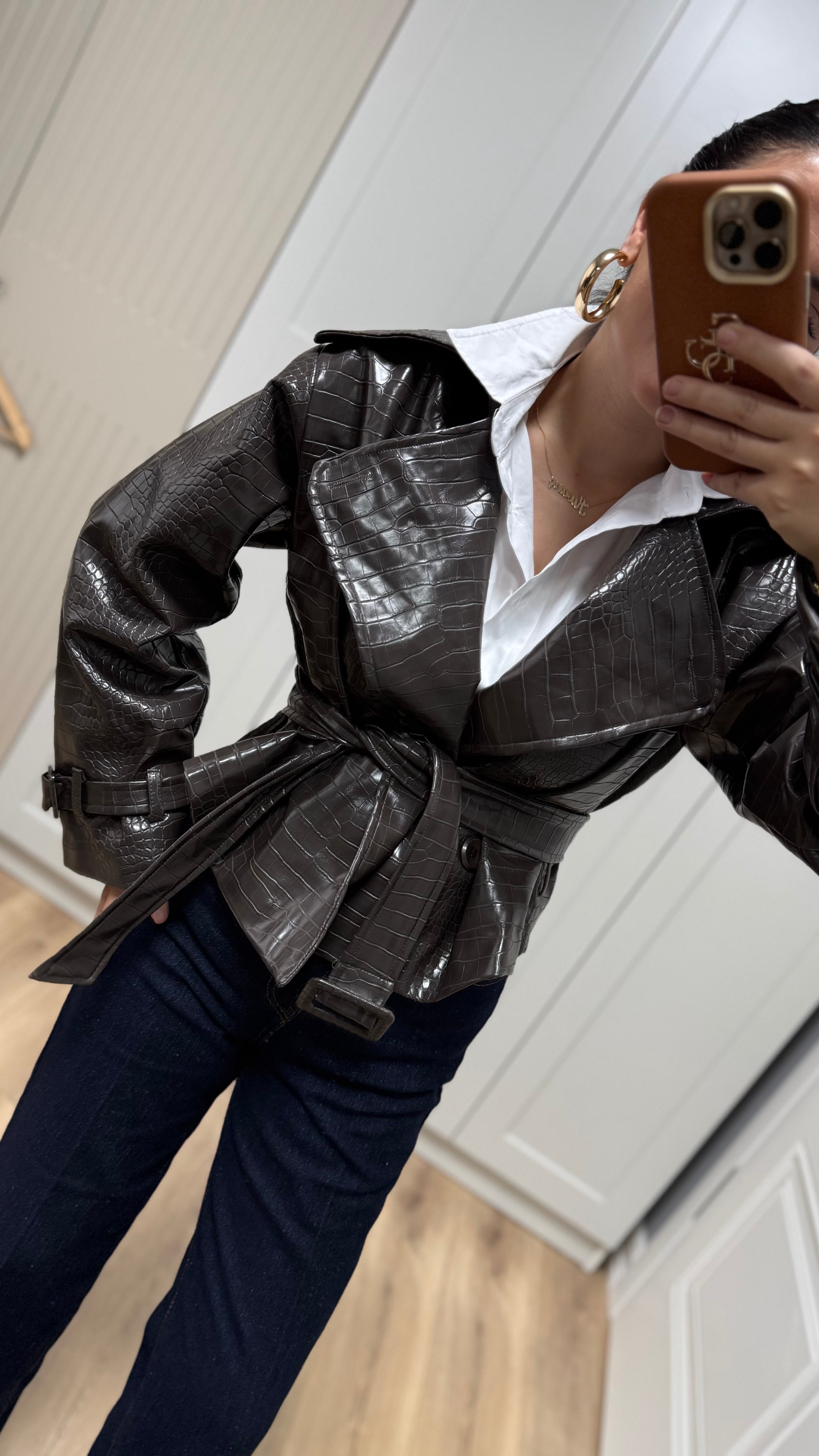 KROKODİL DESENLİ KEMERLİ DERİ CEKET KAHVE