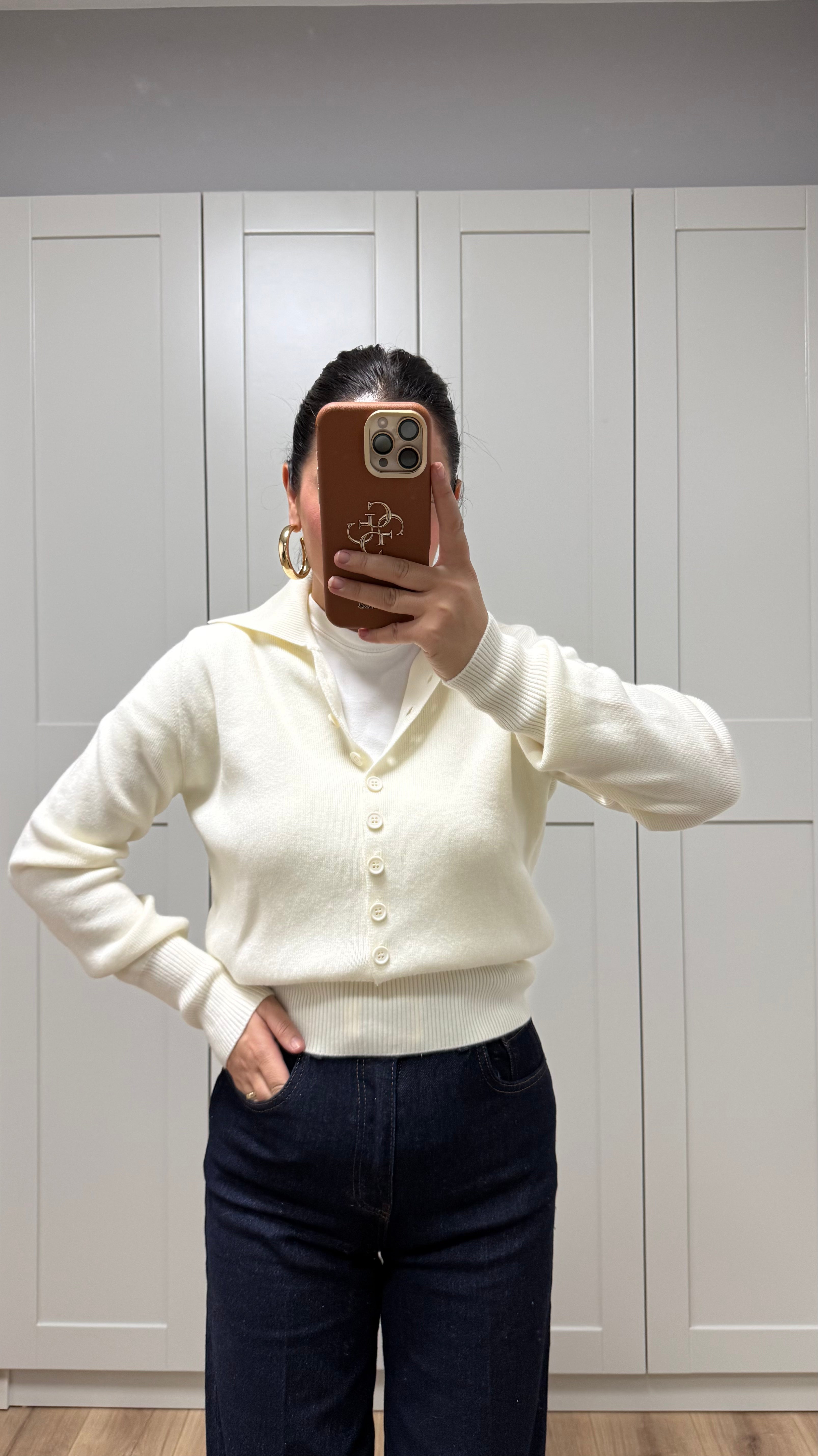 POLO YAKA DÜĞMELİ EKRU BLUZ